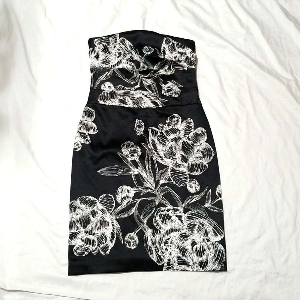White House Black Market Strapless Sheath Cocktail Dress